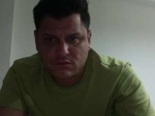 zeusmasterhorny Live Webcam on CamSoda