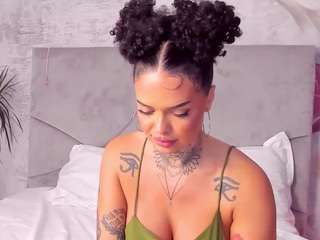 Live Sex Chat with AlectraStorm (@alectrastorm)