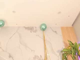 cosmic-brunette live cam profile