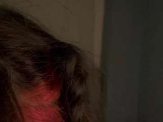 eleneeves webcam model
