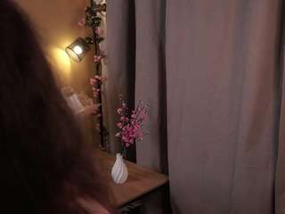 EleneEves live webcam show