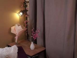 EleneEves live webcam show