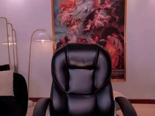 MiaLaurence