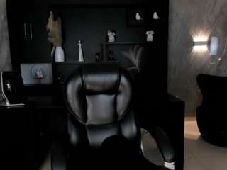 mialaurence
