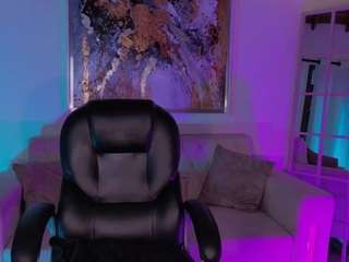 mialaurence