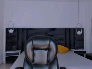 mialaurence