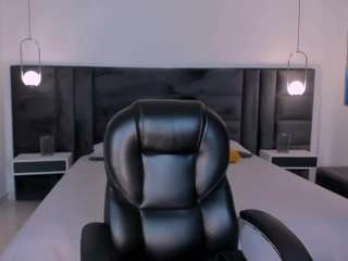 mialaurence