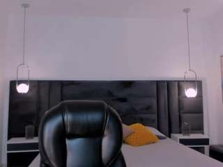 mialaurence