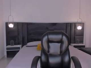 mialaurence