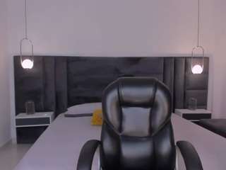 mialaurence