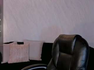 mialaurence