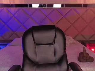 mialaurence