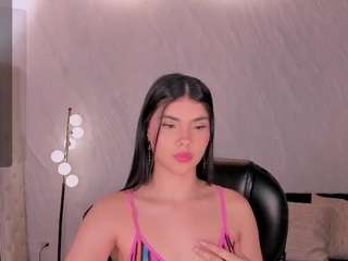 mialaurence