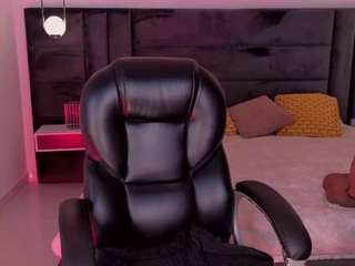 mialaurence
