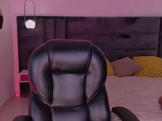 mialaurence