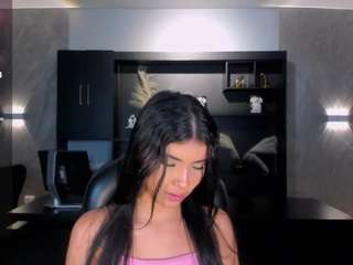 mialaurence