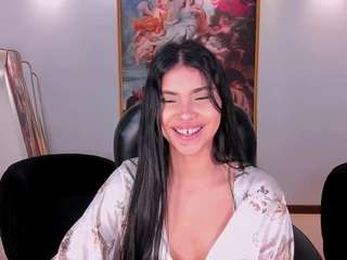 mialaurence