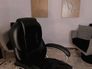 mialaurence
