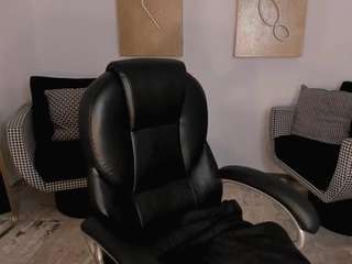 mialaurence