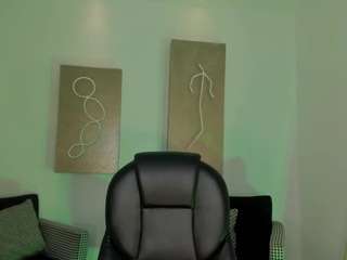 mialaurence