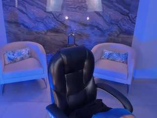 MiaLaurence live cam preview