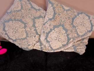 MiaLaurence