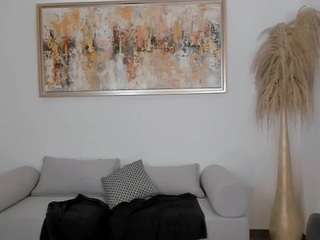 mialaurence
