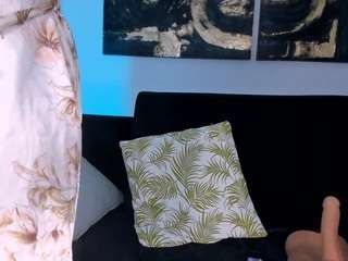mialaurence