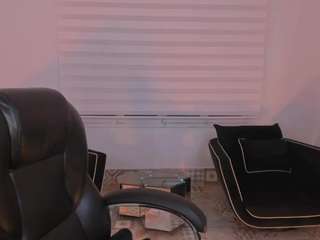mialaurence
