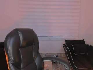 mialaurence