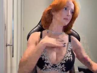 Live webcam model smileegirl on Soda Cams