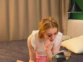 Hd, Blonde Hair, Young Adult,  Camiqa – Free Live Video Chat with Strangers Online
