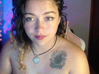 aliagarcia Live Webcam on CamSoda