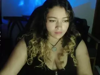 AliaGarcia's Live Sex Cam Show