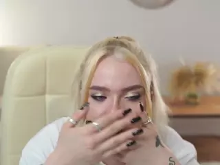 ErleneFears's Live Sex Cam Show