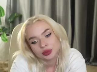 ErleneFears's Live Sex Cam Show