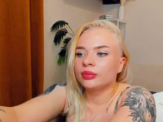 ErleneFears's Live Sex Cam Show