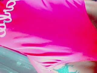 isabellalatingirs webcam