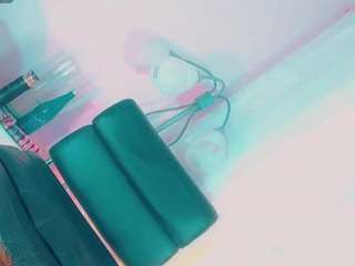 isabellalatingirs webcam
