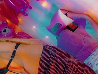 isabellalatingir... Live Webcam on CamSoda