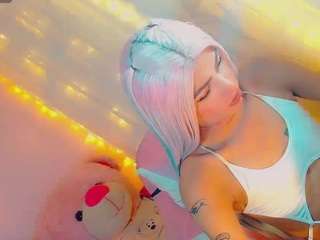 isabellalatingirs webcam