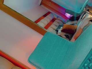 isabellalatingirs webcam