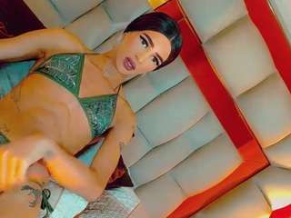isabellalatingirs webcam