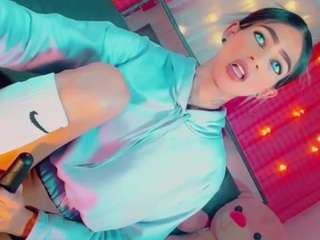 isabellalatingirs webcam