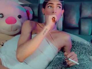 isabellalatingirs webcam