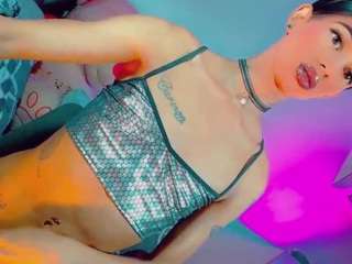 isabellalatingirs webcam