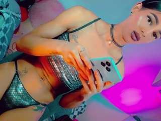 isabellalatingirs webcam