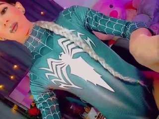 isabellalatingirs's CamSoda show and profile