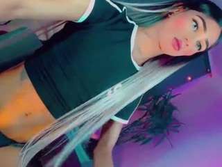 isabellalatingir... Live Webcam on CamSoda