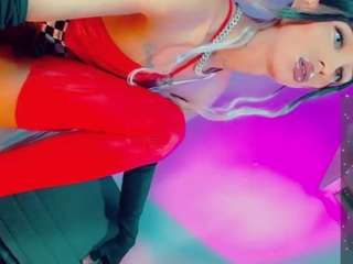 isabellalatingirs's CamSoda show and profile